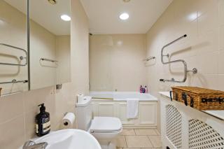 Luxury 2 Bedroom Chelsea Harbour - Londra - 6