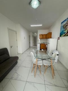 2-Bedroom Apartment in Gzira R2A - Il-Gżira - 9