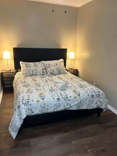Bellwood 2 bed family house w 2 living areas Superhost - Loveland - 1