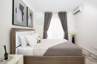 One Bedroom Luxury Apartment at Loxwood House - 3