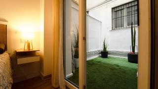 SeaHomes Vacations - Seafront Mediterranean Ap & PKG - 4