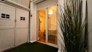 SeaHomes Vacations - Seafront Mediterranean Ap & PKG - 2