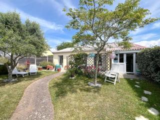 Maison rénovée, à 300m de la plage et proche commerces, avec terrasse et jardin, tout confort - FR-1-361-131 - Saint-Pair-sur-Mer - 7