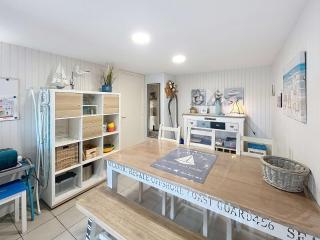 Maison rénovée, à 300m de la plage et proche commerces, avec terrasse et jardin, tout confort - FR-1-361-131 - Saint-Pair-sur-Mer - 2