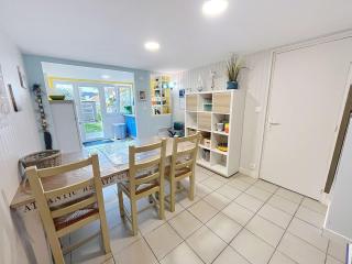 Maison rénovée, à 300m de la plage et proche commerces, avec terrasse et jardin, tout confort - FR-1-361-131 - 3