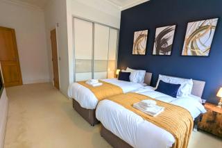 Luxury 2 Bed Apt, Sleeps 4, Secure PRKG-1 Car, Ascot Racecourse 5min walk, Legoland & Lapland 8mins, Windsor 15mins - Ascot - 8