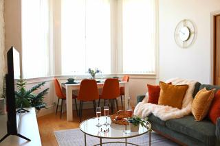 Luxury 2 Bed Apt, Sleeps 4, Secure PRKG-1 Car, Ascot Racecourse 5min walk, Legoland & Lapland 8mins, Windsor 15mins - Ascot - 3