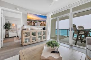 All New Oceanfront Luxury w Lazy River - Myrtle Beach - 7
