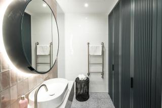 Modern-3Beds-Balcony-Lift - Londra - 8