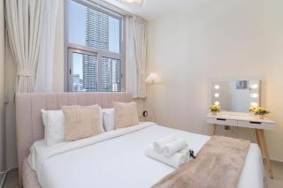 StayShort - Grand 1BR Apartment near Marina Walk - 1