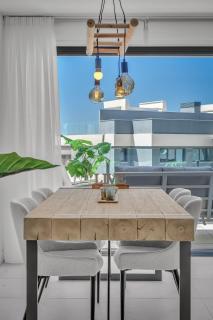 Oasis 325 - Estepona - 1