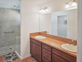 Charming Courtyard Villa In The Villages - Wildwood - 1