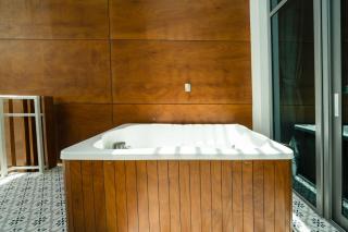 Luxury JVC 2 Bed Duplex with Private Pool and Jacuzzi - 2