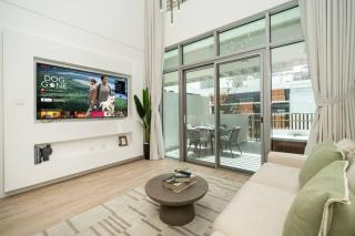 Luxury JVC 2 Bed Duplex with Private Pool and Jacuzzi - 4