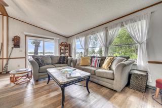 The Lakeside Shack on West Lake Okoboji - 0