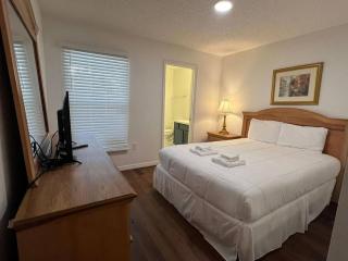 3 Bedroom 2.5 Bathroom Clear Creek 1050 - 1