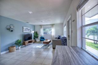 561c) Large 2 bedroom Minutes to the beach - Sarasota - 8