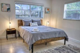 561c) Large 2 bedroom Minutes to the beach - Sarasota - 7