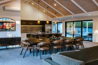 The Clearview House - Lake Views - Sleeps 9 - Wanaka - 7
