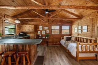 Sunrise Lodge - Daybreak Cottage - Spicewood - 6