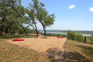 Sunrise Lodge - Daybreak Cottage - Spicewood - 1