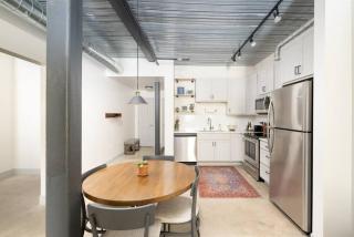 Brewery District Luxe 2BR Near Fiserv with Parking - Milwaukee - 6
