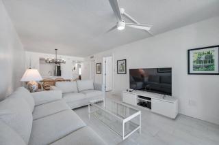 Sandcastle 1 Condo Unit 304 - 3
