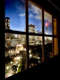 Stylish Family 1BR with Cozy Bunks and Games for 5 - Sydney - 3