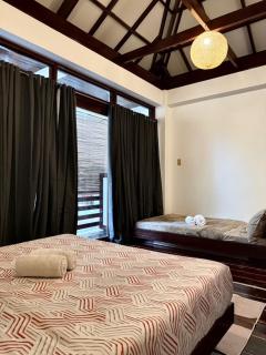 Cozy Quad Studio with WiFi in the Main Street - Upper Level with Balcony - General Luna - 7