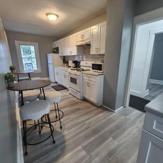 Bus Train 2 NYC Spacious 4BR SH - South Hackensack - 5