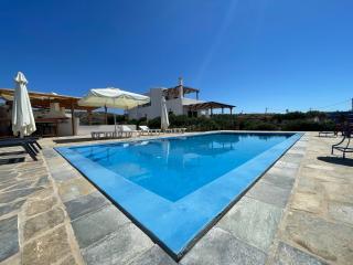 Reina Villa - Adamas - 0