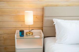 King Bed Step to Madeira Beach Heated Pool Private - St Pete Beach - 5