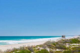 Renovated delight Perfect location Free WIFI - Perth - 6