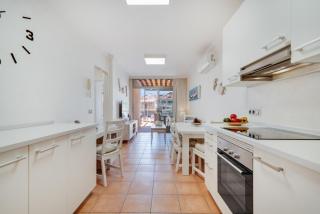 Cozy 2BR Retreat With Big Terrace, Peaceful Stay Minutes Away From the Beach - Arguineguín - 5