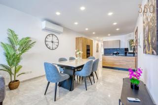 Seaview 3BR Home with Wifi, Terrace, AC & Sofabed by 360 Estates - Il-Maħsel - 7