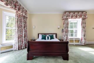 Luxury Family Country Estate - - 9