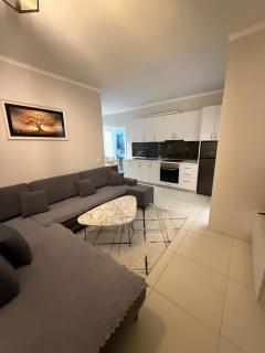 Apt plazh - Velipojë - 2