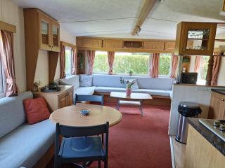 Gezellige Stacaravan nr 7 op Mini-Camping Klaproosje 4 personen - Aagtekerke - 5