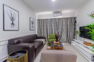 Luxurious sandton apartment with Inverter - Sandton - 5