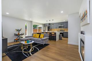 Comfy Stay in Bellevue, Parking Included - Bellevue - 6