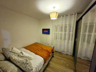 Bright 2 bed maisonette flat in Romford - Dagenham - 1