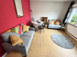 Renovated French Village Pavilion House - A Home for Your Next Holiday - Saint-Fraimbault - 6