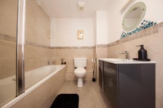 Stylish and trendy 2bed apartment in city centre - Dublin - 5