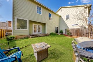 Upstay Stylish 4BR Getaway in Vibrant East Austin - Austin - 6