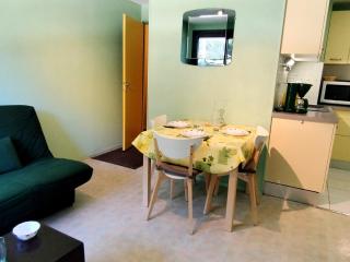 Appartement cosy avec balcon, à proximité du centre aquatique et des randonnées - FR-1-771-38 - Les Adrets - 6