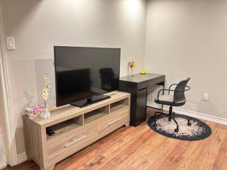 Luxury Private Home W Kitchen Bath Laundry Gym and Parking - 4
