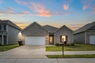 Modern 4BR Home with Game Room and Fire Pit - Near Downtown Cullman - Cullman - 5