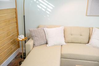 King Bed-Step to Madeira Beach-Heated Pool-Private - St Pete Beach - 2