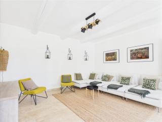 Magnifique Mas Provençal avec Piscine à Eygalières - 19 Couchages, 8 Chambres, Billard, et Plus ! - FR-1-599-3 - Eygalières - 1