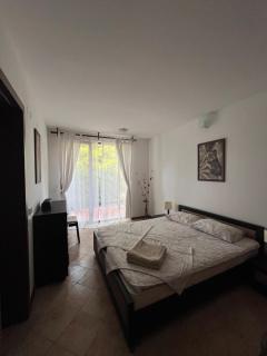 Oasis Resort Apartments - 2